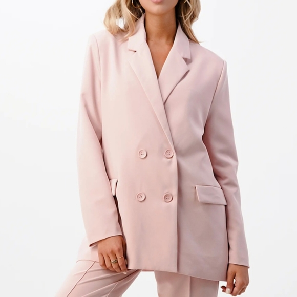 #12 FINAL SALE 🛑S,L HOTTEST ICONIC OVERSIZED DOUBLE BREASTED BLAZER - Picture 6 of 11